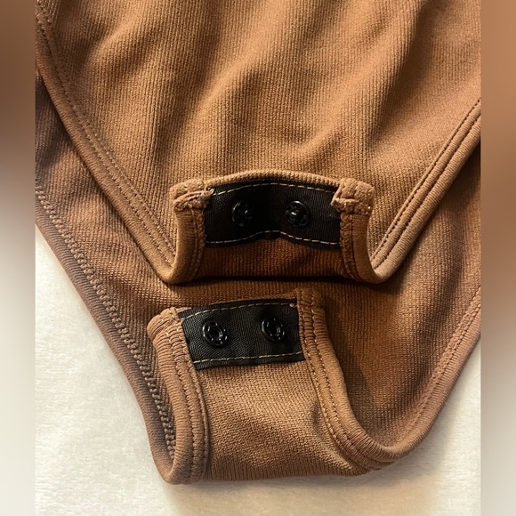 OQQ Women’s Brown Long Sleeve One Piece Bodysuit Body Suit Size Large - Picture 4 of 13